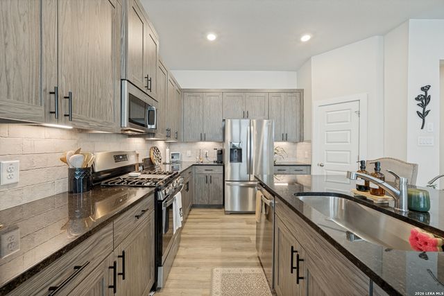 1617 Craftsman, New Braunfels, TX 78132