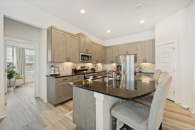 1617 Craftsman, New Braunfels, TX 78132