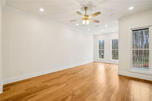 310 Crimson Pine Alley 10, Alpharetta, GA 30009