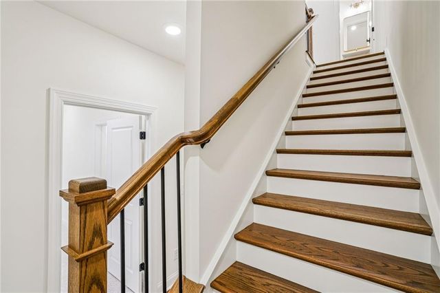 310 Crimson Pine Alley 10, Alpharetta, GA 30009