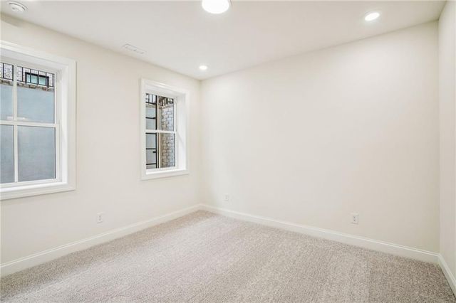 310 Crimson Pine Alley 10, Alpharetta, GA 30009