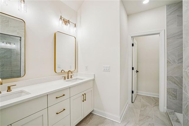 310 Crimson Pine Alley 10, Alpharetta, GA 30009