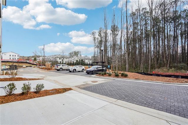 310 Crimson Pine Alley 10, Alpharetta, GA 30009