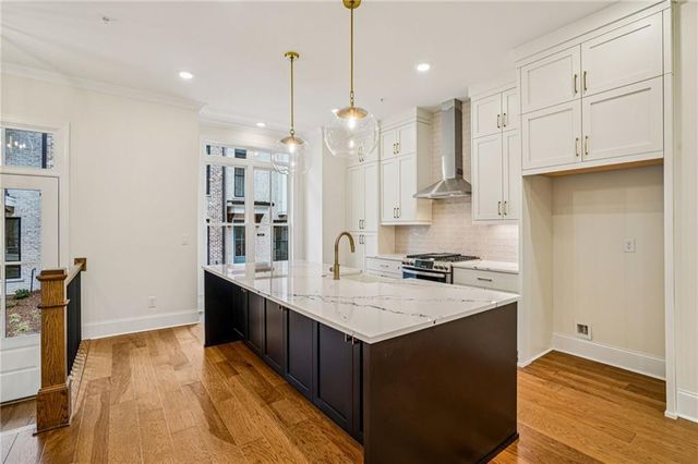 310 Crimson Pine Alley 10, Alpharetta, GA 30009