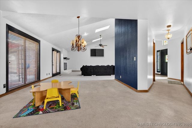 2616 Chapel Hill, Bartlesville, OK 74006