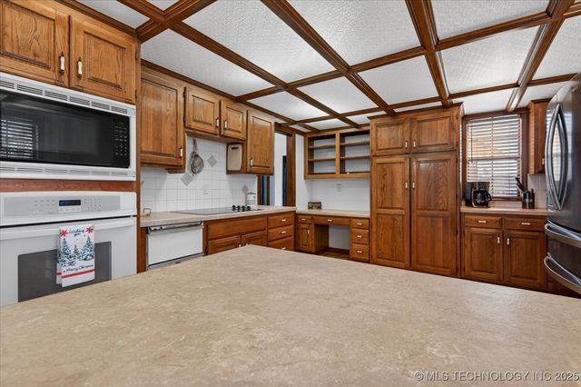 2616 Chapel Hill, Bartlesville, OK 74006