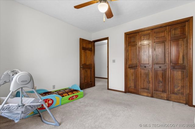 2616 Chapel Hill, Bartlesville, OK 74006