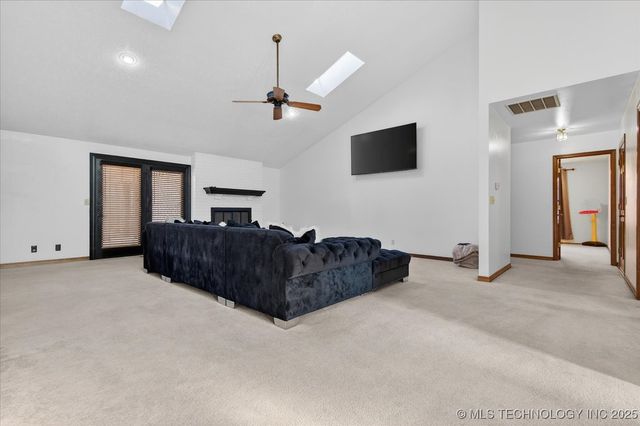 2616 Chapel Hill, Bartlesville, OK 74006