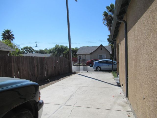 1600 Sunnyside Ave, Stockton, CA 95205
