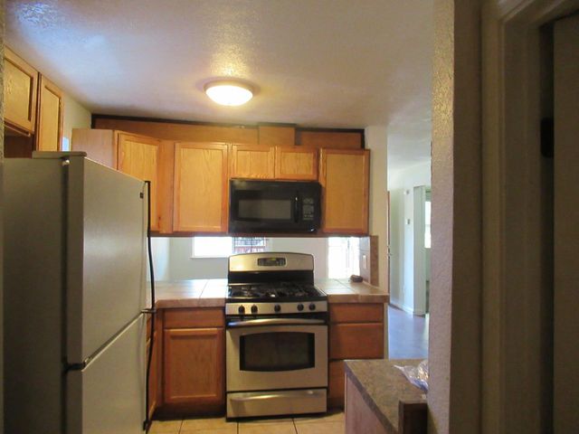 1600 Sunnyside Ave, Stockton, CA 95205