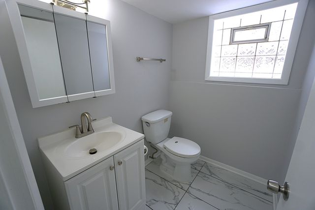 10508 S Bensley Avenue, Chicago, IL 60617