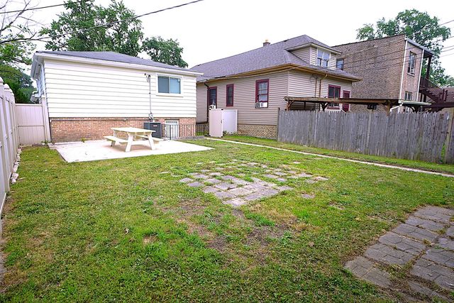 10508 S Bensley Avenue, Chicago, IL 60617