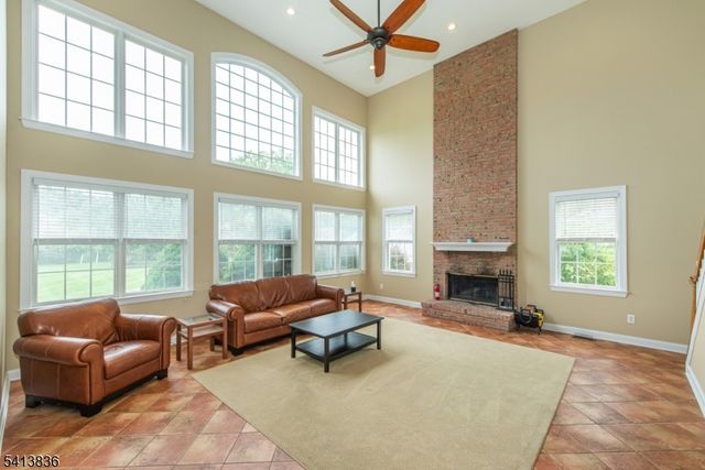 40 Vista Dr, Mount Olive Twp., NJ 07836
