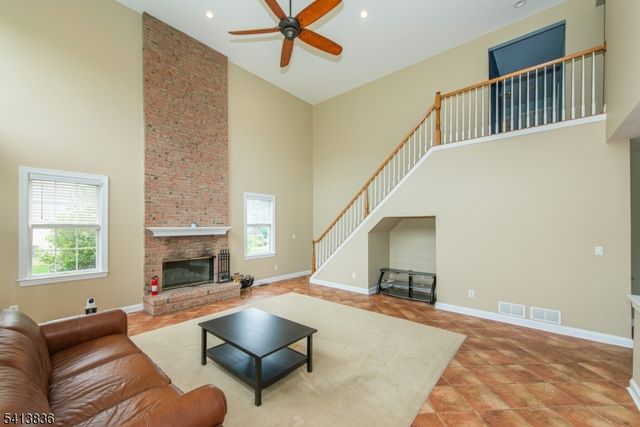 40 Vista Dr, Mount Olive Twp., NJ 07836
