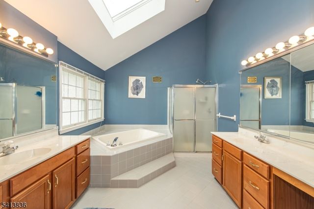 40 Vista Dr, Mount Olive Twp., NJ 07836