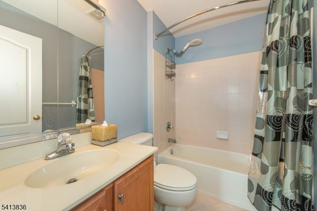 40 Vista Dr, Mount Olive Twp., NJ 07836