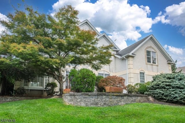 40 Vista Dr, Mount Olive Twp., NJ 07836