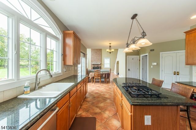 40 Vista Dr, Mount Olive Twp., NJ 07836