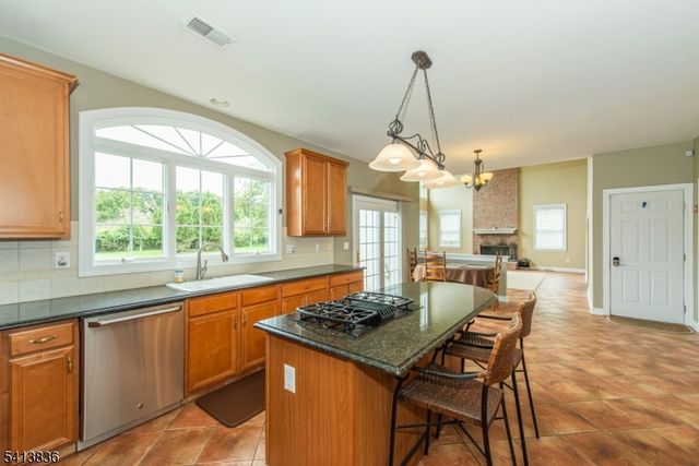 40 Vista Dr, Mount Olive Twp., NJ 07836