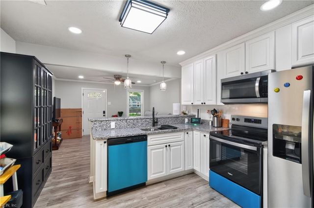 504 Marion RD, Hampton, VA 23663