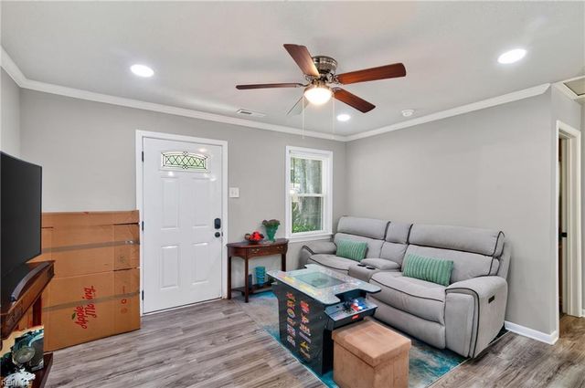 504 Marion RD, Hampton, VA 23663