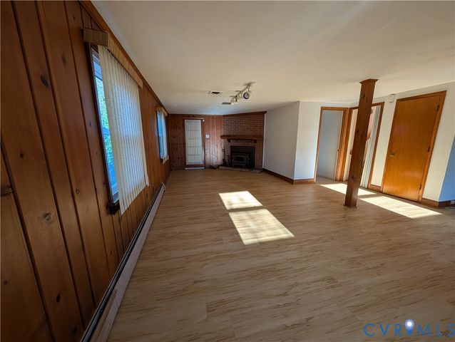 8216 Ireton Rd, Henrico, VA 23228