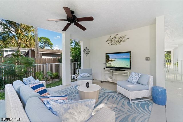 719 Park AVE, Naples, FL 34110