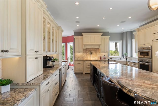 30 Daniel Trace, Burlington, CT 06013