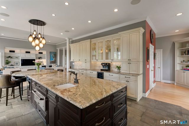 30 Daniel Trace, Burlington, CT 06013