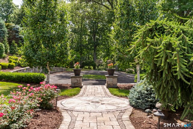 30 Daniel Trace, Burlington, CT 06013