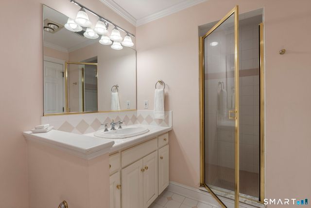 30 Daniel Trace, Burlington, CT 06013
