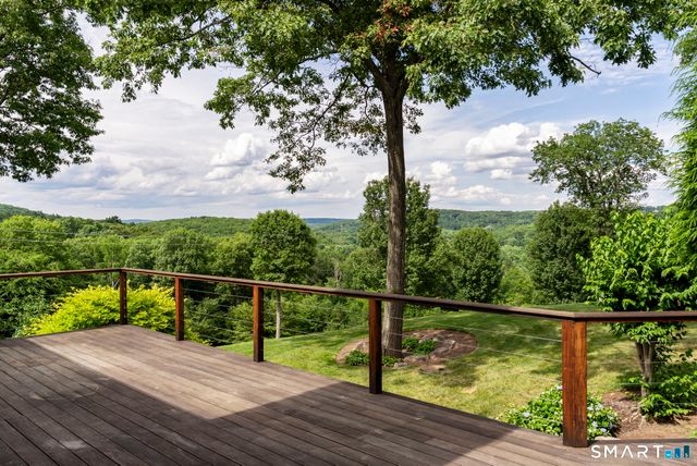 30 Daniel Trace, Burlington, CT 06013