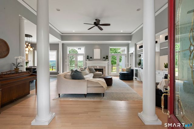 30 Daniel Trace, Burlington, CT 06013