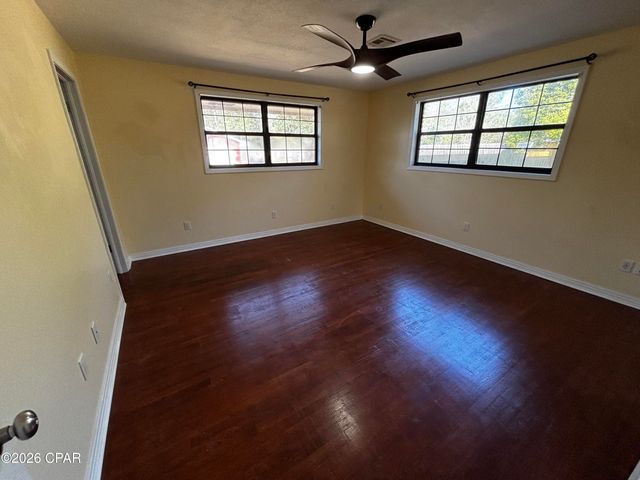 652 N 2nd Street, Chipley, FL 32428