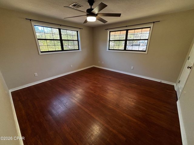 652 N 2nd Street, Chipley, FL 32428