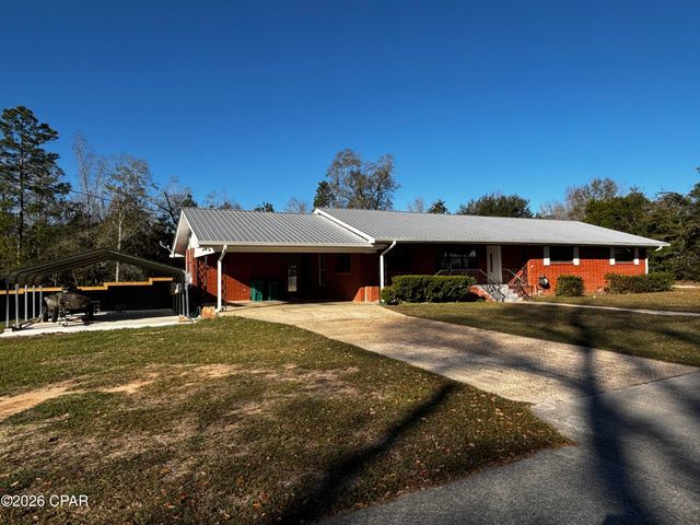 652 N 2nd Street, Chipley, FL 32428