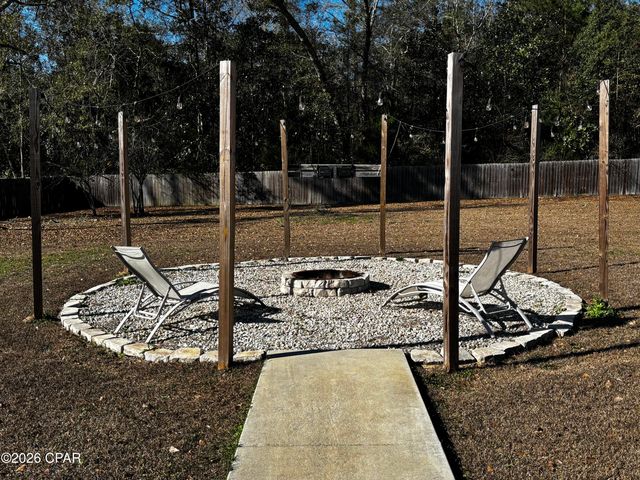 652 N 2nd Street, Chipley, FL 32428