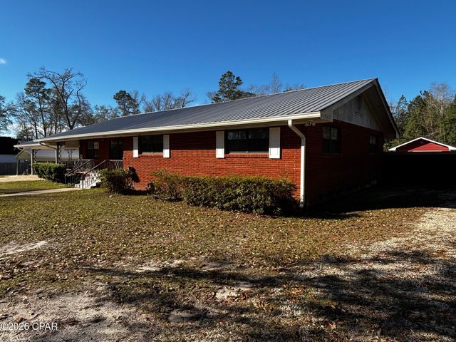 652 N 2nd Street, Chipley, FL 32428