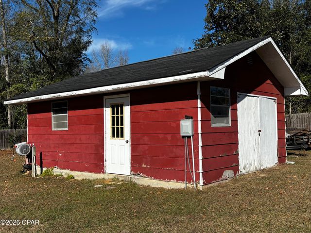 652 N 2nd Street, Chipley, FL 32428