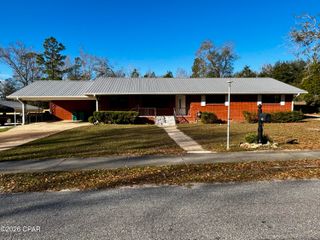 652 N 2nd Street, Chipley, FL 32428