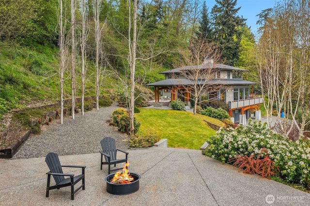 8302 SW Dilworth, Vashon, WA 98070