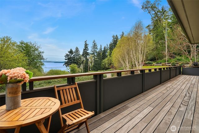 8302 SW Dilworth, Vashon, WA 98070