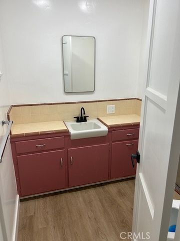 4568 Edgewood Place, Riverside, CA 92506