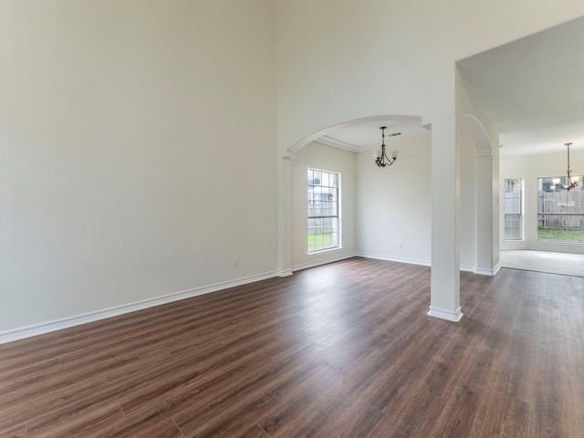 1102 W Park ST, Cedar Park, TX 78613