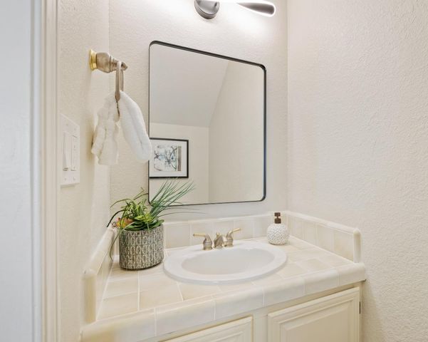 1148 Kayellen Court, San Jose, CA 95125