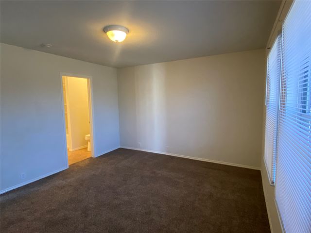 2725 Hyde Park Drive, Grand Prairie, TX 75050