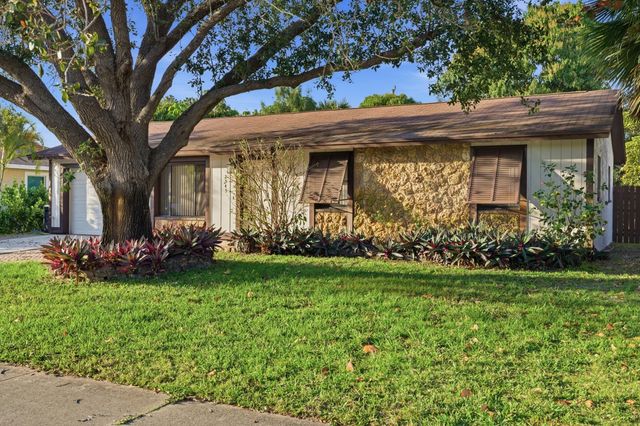 2545 Conroy Drive, North Palm Beach, FL 33403