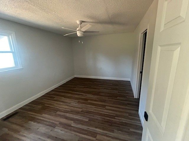 26 Asbury Ln, Hermitage, TN 37076