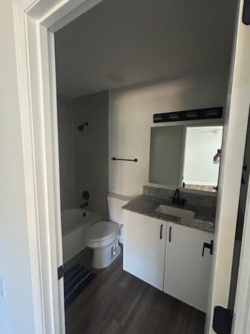 26 Asbury Ln, Hermitage, TN 37076