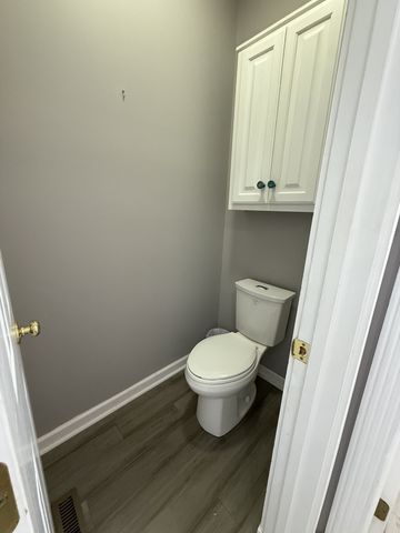 385 Thoroughbred Ln, Hartsville, TN 37074